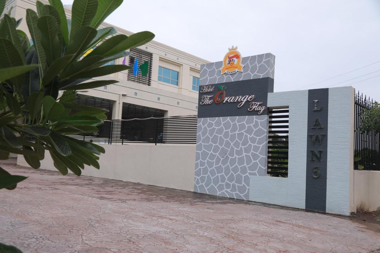 Hotel The Orange Flag, Phulambri Ganori Exterior foto
